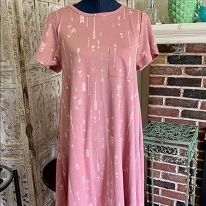 Dusty Rose Arrow Design Carly M